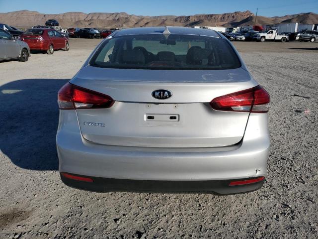 Photo 5 VIN: 3KPFK4A76JE255610 - KIA FORTE 