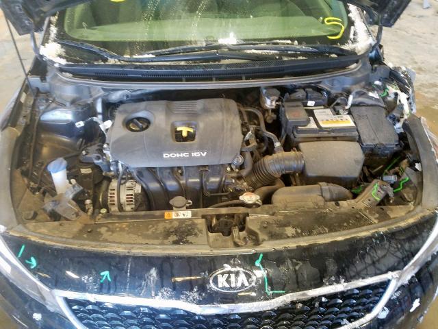 Photo 6 VIN: 3KPFK4A76JE271497 - KIA FORTE LX 