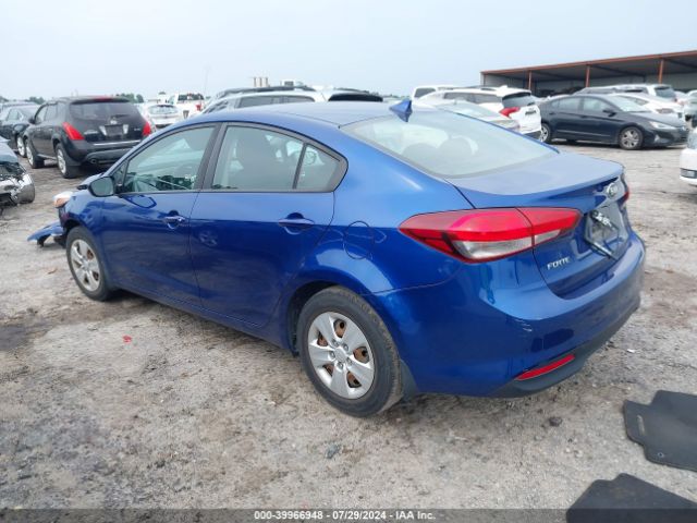 Photo 2 VIN: 3KPFK4A76JE283262 - KIA FORTE 