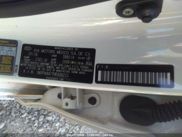 Photo 8 VIN: 3KPFK4A77HE028212 - KIA FORTE 