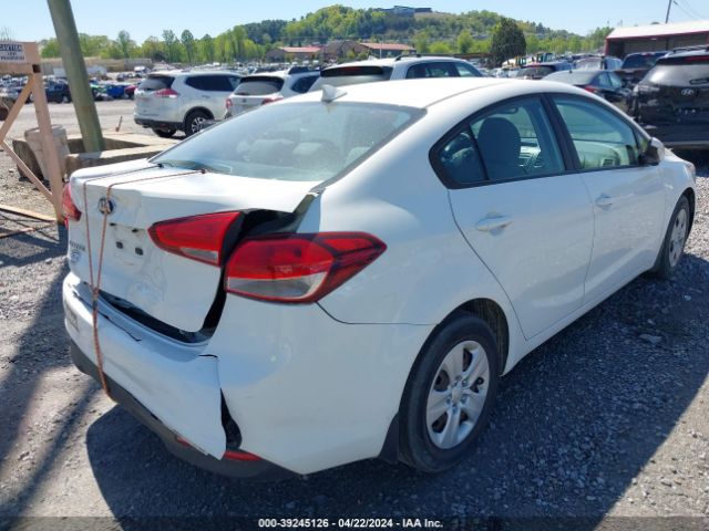 Photo 3 VIN: 3KPFK4A77HE049061 - KIA FORTE 