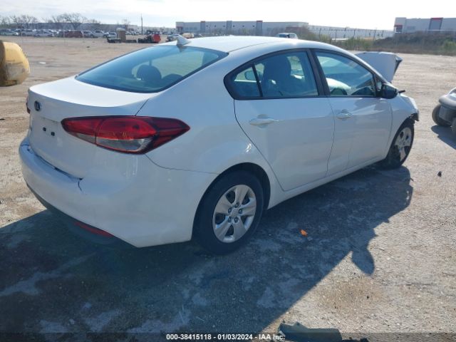 Photo 3 VIN: 3KPFK4A77HE051814 - KIA FORTE 