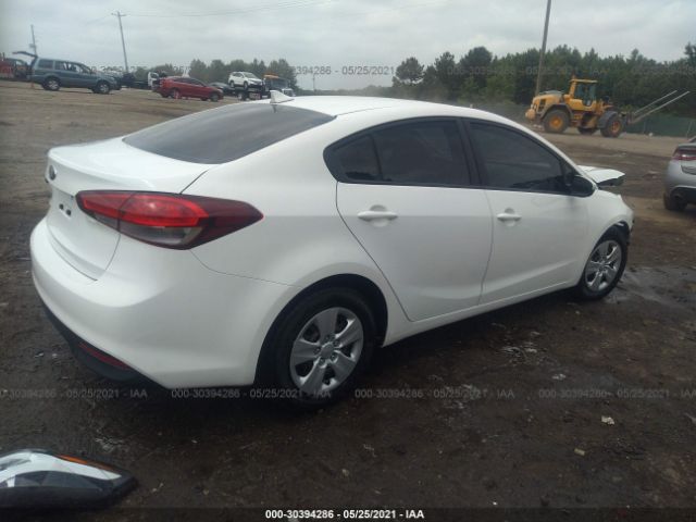 Photo 3 VIN: 3KPFK4A77HE059329 - KIA FORTE 