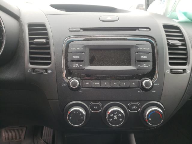 Photo 8 VIN: 3KPFK4A77HE103894 - KIA FORTE LX 