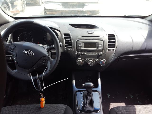 Photo 8 VIN: 3KPFK4A77HE133638 - KIA FORTE LX 