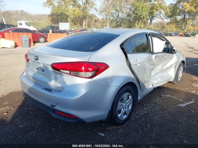 Photo 3 VIN: 3KPFK4A77HE137351 - KIA FORTE 