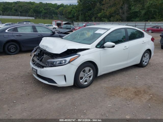 Photo 1 VIN: 3KPFK4A77JE167682 - KIA FORTE 