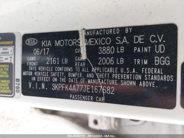 Photo 8 VIN: 3KPFK4A77JE167682 - KIA FORTE 