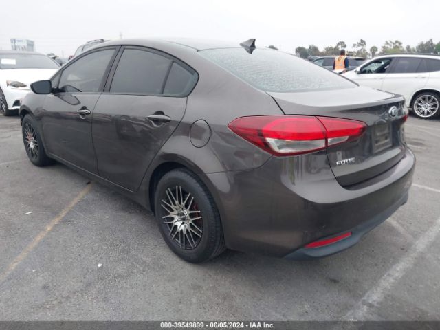 Photo 2 VIN: 3KPFK4A77JE201958 - KIA FORTE 