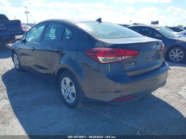 Photo 2 VIN: 3KPFK4A77JE217500 - KIA FORTE 