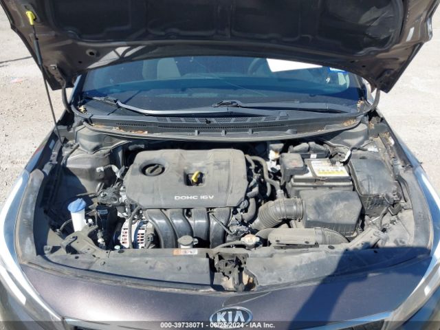 Photo 9 VIN: 3KPFK4A77JE217500 - KIA FORTE 