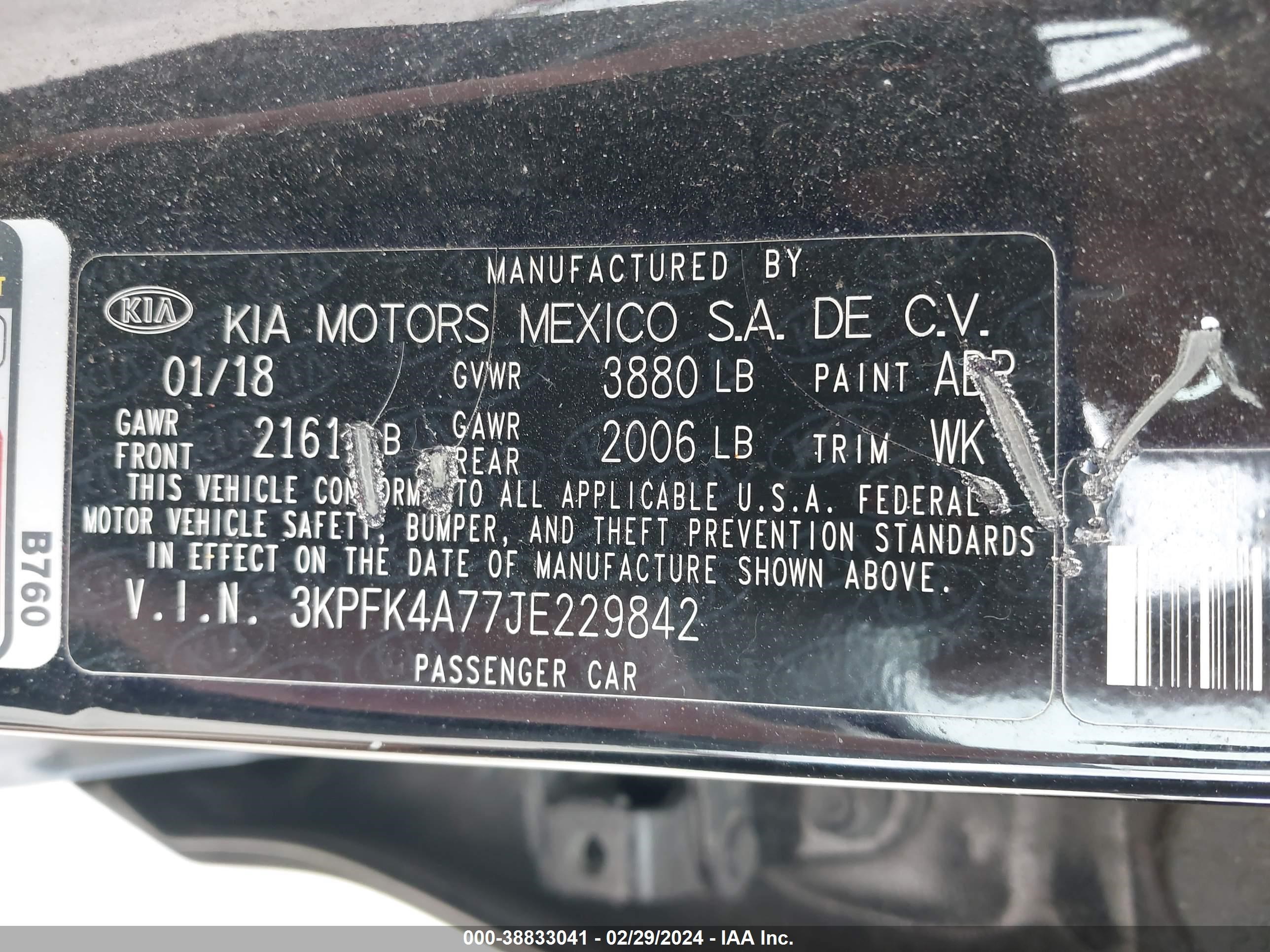 Photo 8 VIN: 3KPFK4A77JE229842 - KIA FORTE 