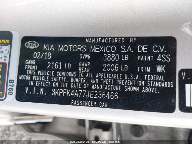 Photo 8 VIN: 3KPFK4A77JE236466 - KIA FORTE 