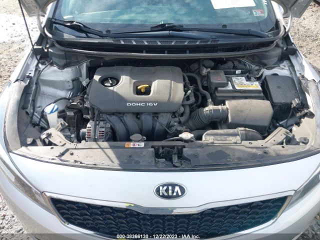 Photo 9 VIN: 3KPFK4A77JE236466 - KIA FORTE 