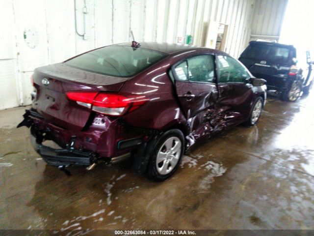 Photo 3 VIN: 3KPFK4A77JE267863 - KIA FORTE 