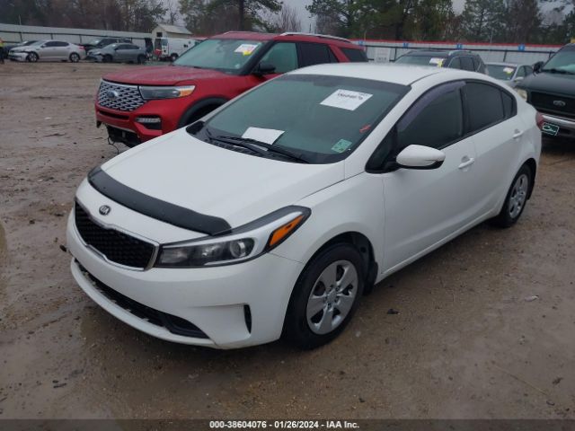 Photo 1 VIN: 3KPFK4A77JE268186 - KIA FORTE 