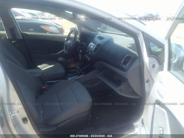 Photo 4 VIN: 3KPFK4A77JE270102 - KIA FORTE 