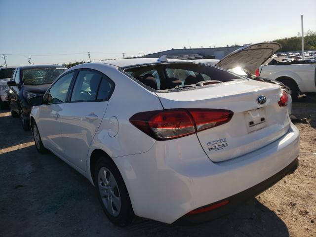 Photo 2 VIN: 3KPFK4A77JE276563 - KIA FORTE LX 