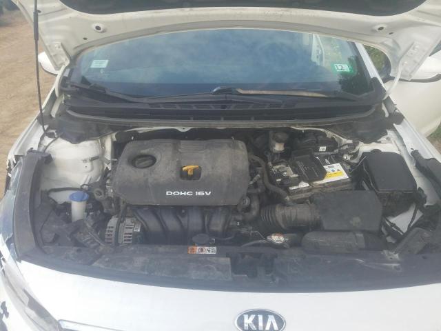 Photo 10 VIN: 3KPFK4A77JE278572 - KIA FORTE LX 