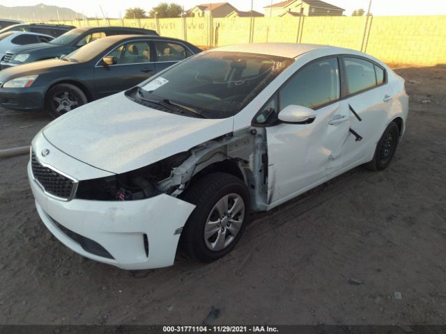 Photo 1 VIN: 3KPFK4A77JE283240 - KIA FORTE 