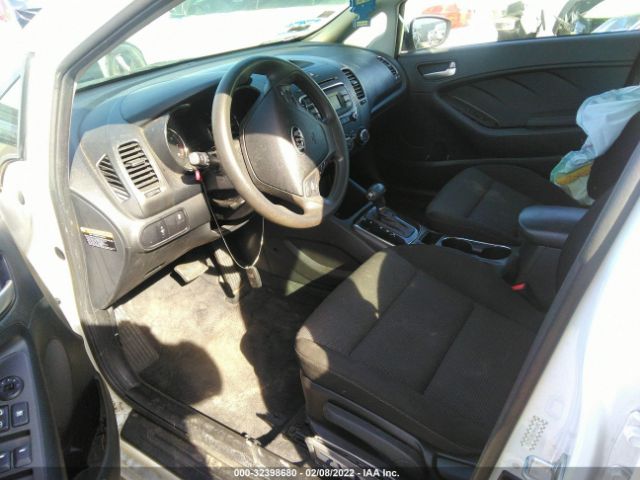 Photo 4 VIN: 3KPFK4A78HE062501 - KIA FORTE 