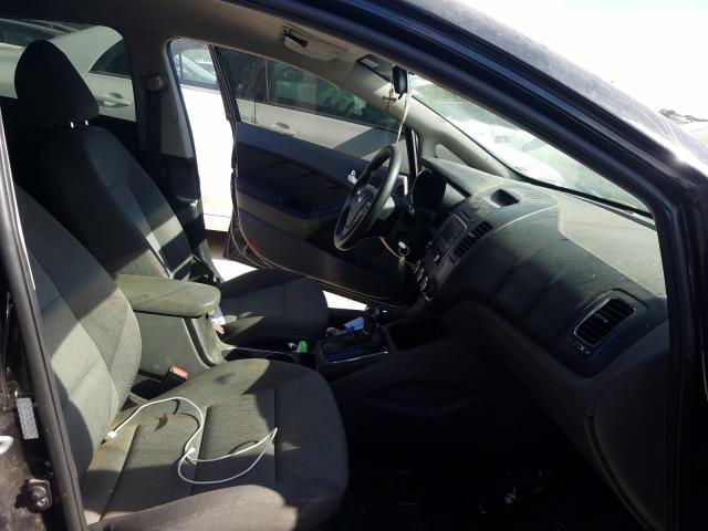 Photo 4 VIN: 3KPFK4A78HE063986 - KIA FORTE LX 