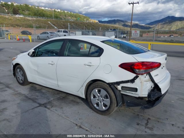 Photo 2 VIN: 3KPFK4A78HE076219 - KIA FORTE 