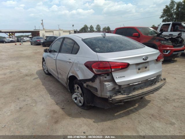 Photo 2 VIN: 3KPFK4A78JE165505 - KIA FORTE 