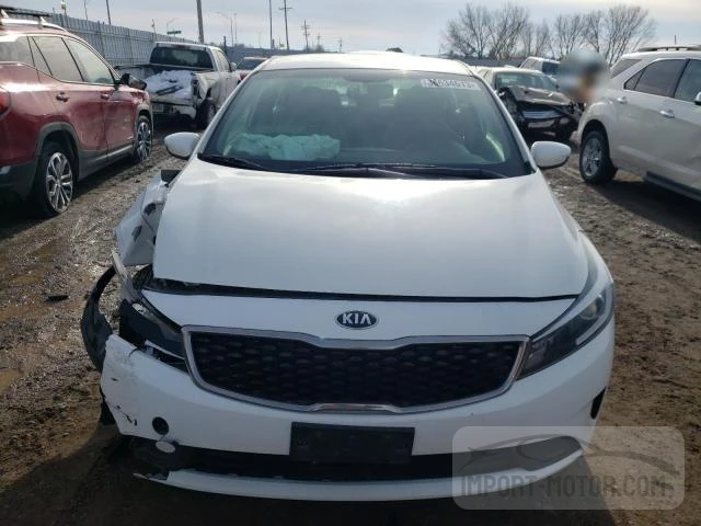 Photo 4 VIN: 3KPFK4A78JE176701 - KIA FORTE 