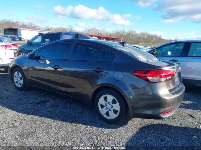 Photo 2 VIN: 3KPFK4A78JE178822 - KIA FORTE 