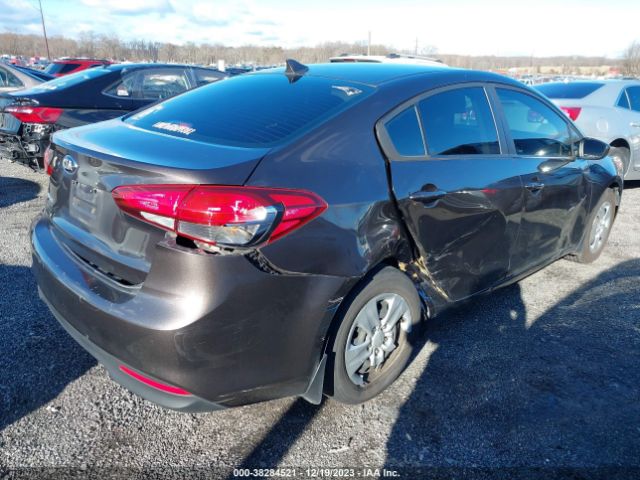 Photo 3 VIN: 3KPFK4A78JE178822 - KIA FORTE 