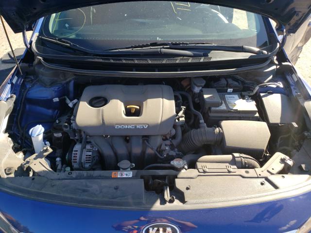 Photo 6 VIN: 3KPFK4A78JE194969 - KIA FORTE LX 