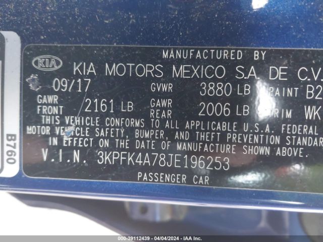 Photo 8 VIN: 3KPFK4A78JE196253 - KIA FORTE 