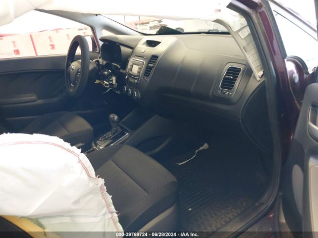 Photo 4 VIN: 3KPFK4A78JE206523 - KIA FORTE 