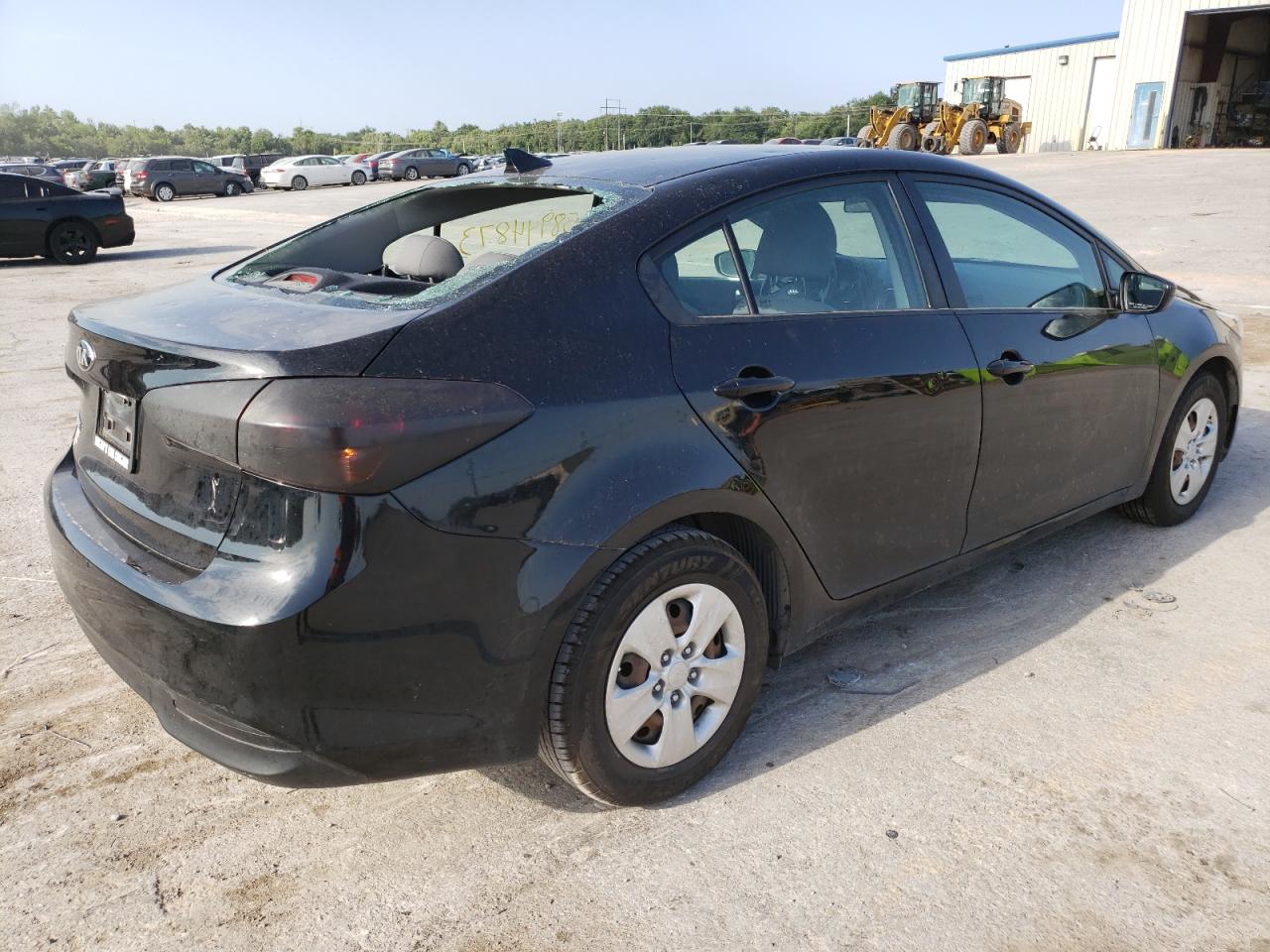 Photo 2 VIN: 3KPFK4A78JE224018 - KIA FORTE 