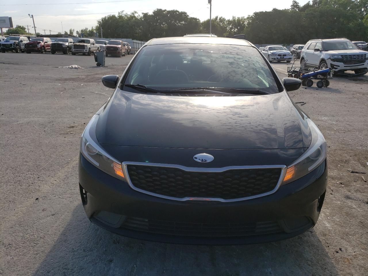 Photo 4 VIN: 3KPFK4A78JE224018 - KIA FORTE 