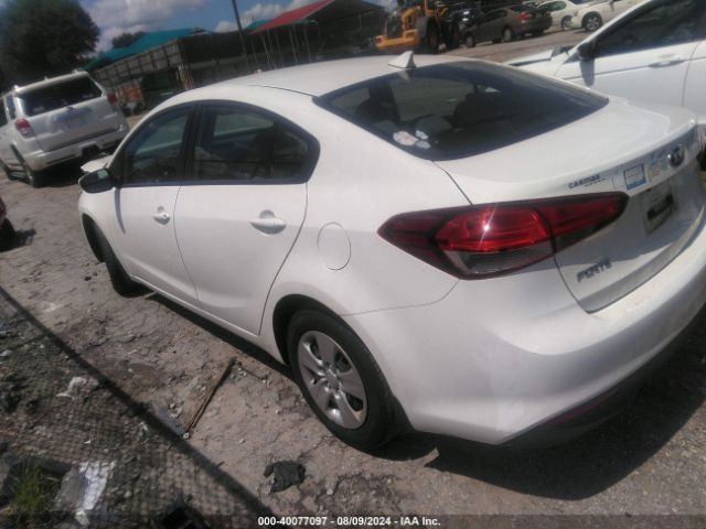 Photo 2 VIN: 3KPFK4A78JE228781 - KIA FORTE 