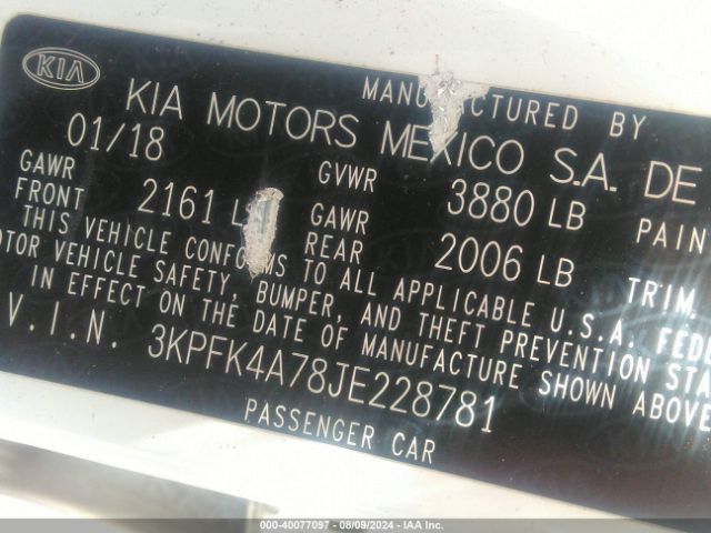 Photo 8 VIN: 3KPFK4A78JE228781 - KIA FORTE 