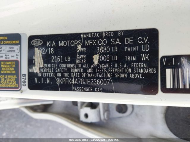 Photo 8 VIN: 3KPFK4A78JE236007 - KIA FORTE 