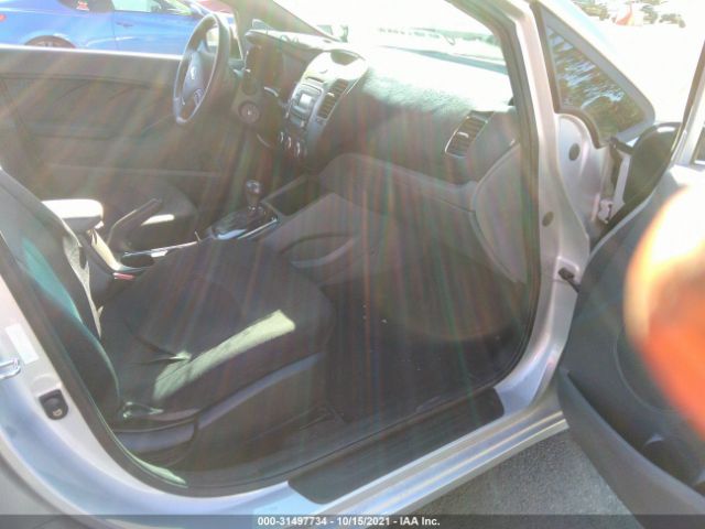 Photo 4 VIN: 3KPFK4A78JE237450 - KIA FORTE 