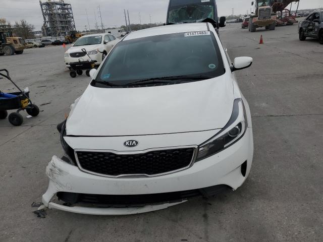 Photo 4 VIN: 3KPFK4A78JE244348 - KIA FORTE LX 