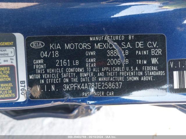 Photo 8 VIN: 3KPFK4A78JE258637 - KIA FORTE 