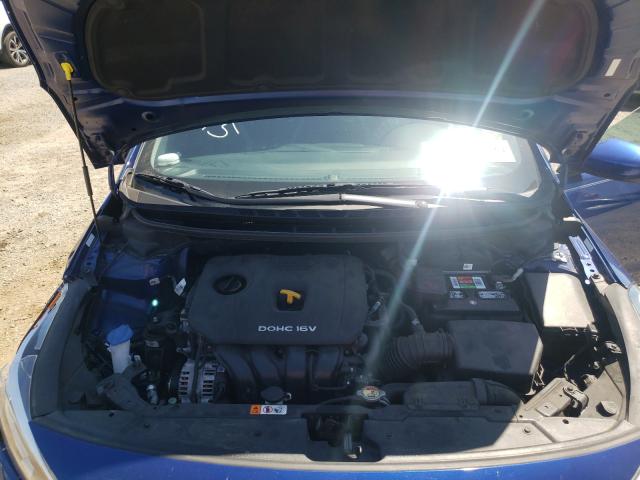 Photo 6 VIN: 3KPFK4A78JE260615 - KIA FORTE LX 