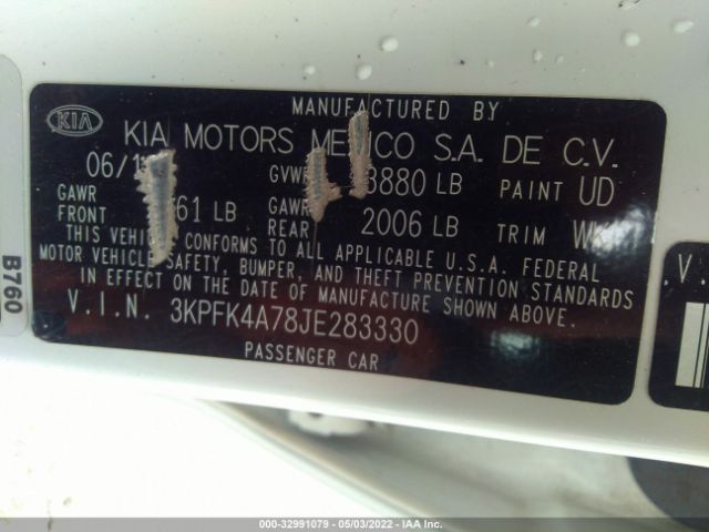 Photo 8 VIN: 3KPFK4A78JE283330 - KIA FORTE 