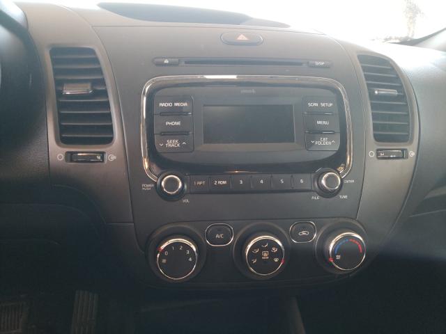 Photo 8 VIN: 3KPFK4A79HE028938 - KIA FORTE 