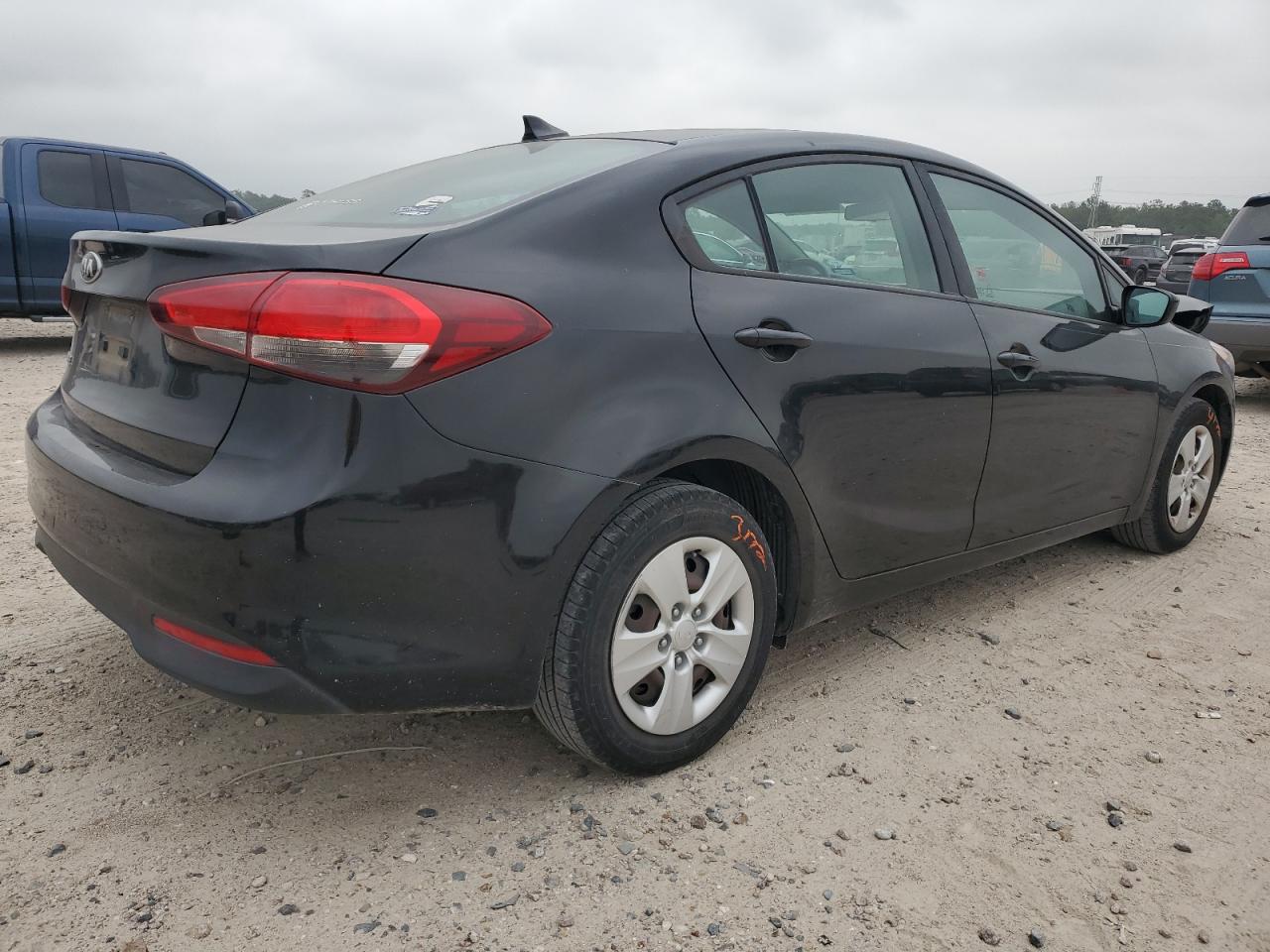 Photo 2 VIN: 3KPFK4A79HE064189 - KIA FORTE 