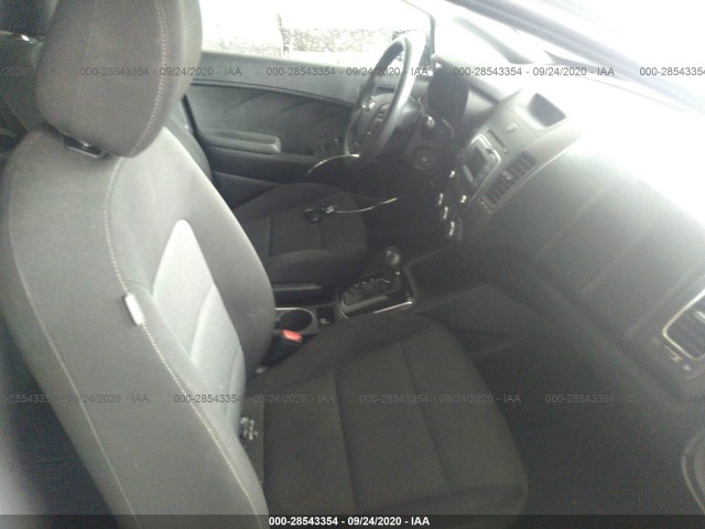 Photo 4 VIN: 3KPFK4A79HE092199 - KIA FORTE 