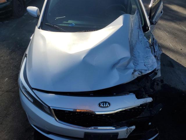 Photo 10 VIN: 3KPFK4A79HE096754 - KIA FORTE LX 