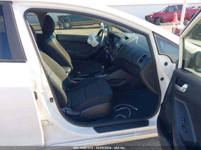 Photo 4 VIN: 3KPFK4A79HE103508 - KIA FORTE 