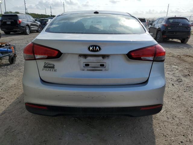 Photo 5 VIN: 3KPFK4A79HE109812 - KIA FORTE LX 